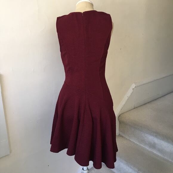 Sugarlips Dark Red Drop Waist Quilted Asymmetrical Dress Size Small - Picture 2 of 4